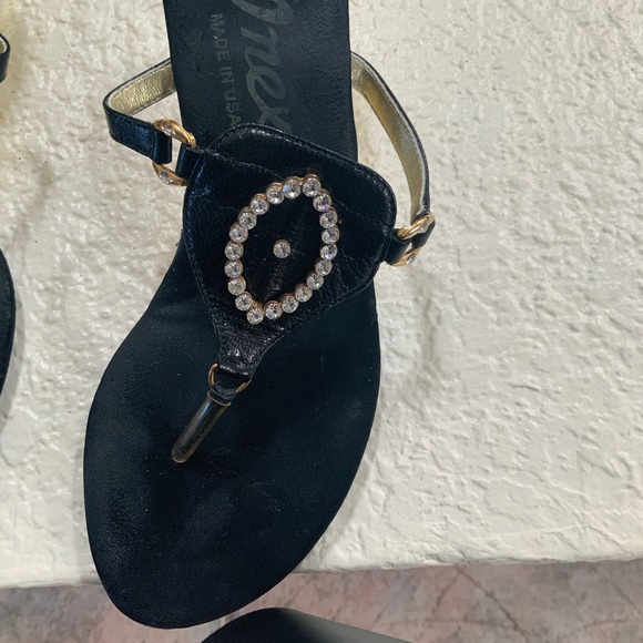 Super cute kitten heal slide on. Thong like - Picture 4 of 11